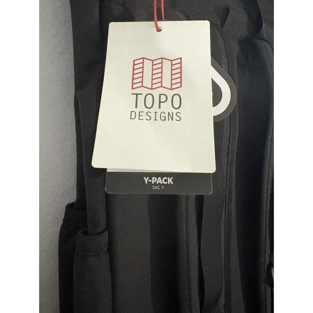 Topo DOWL EMBROIDERED Backpack Black Cinch Flap DayBag Laptop 23L Rooster